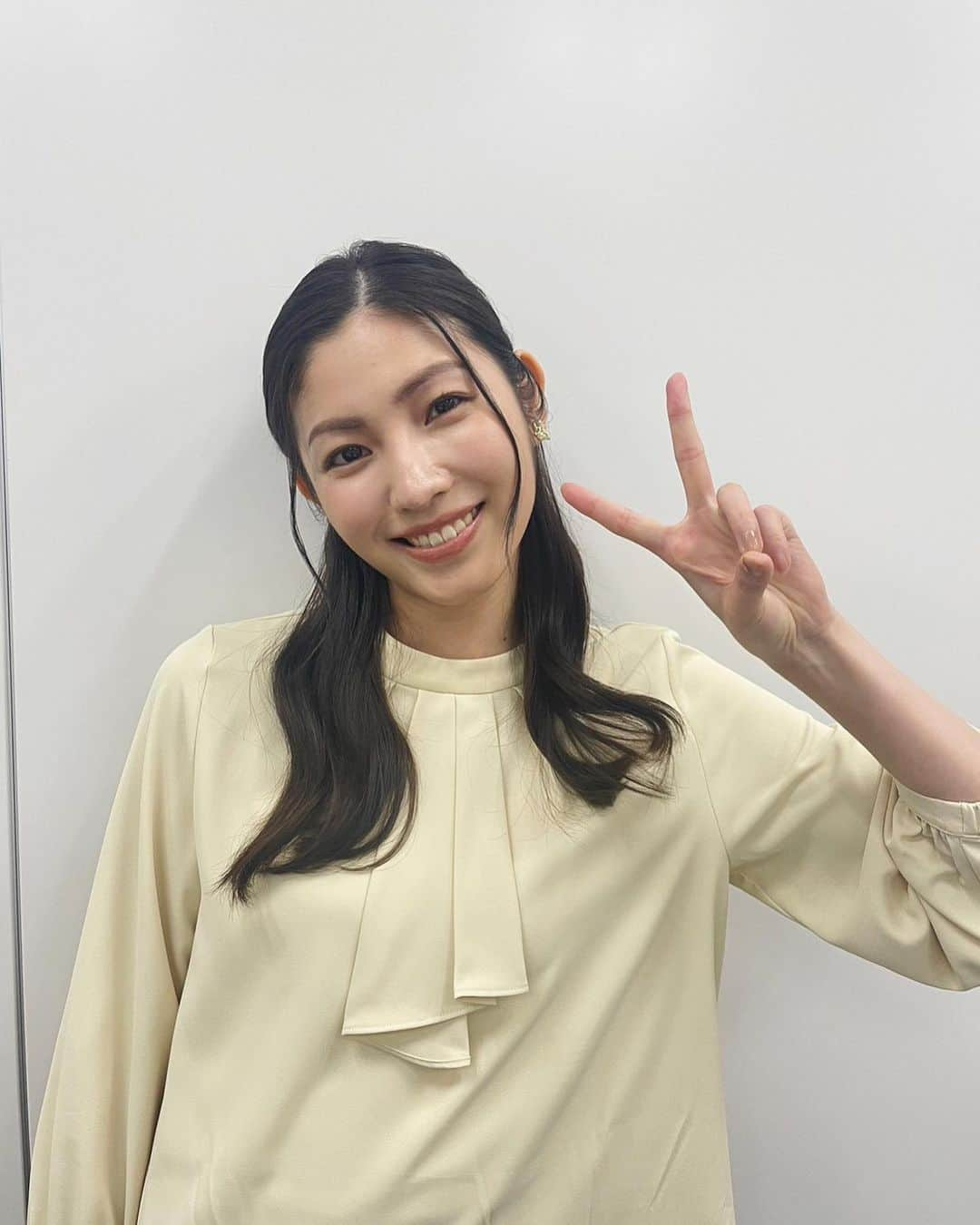 立石晴香のインスタグラム：「NTTファイナンス様、CMオフショットです📸💓 2月も折り返し、寒い日が続きますが負けずに頑張っていきましょう😣💪🏻  #ntt #オフショット」