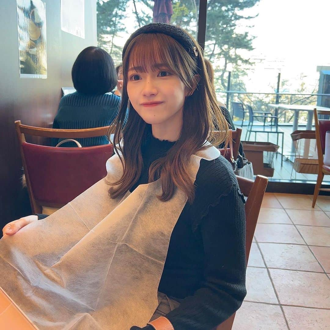 松本美紅さんのインスタグラム写真 - (松本美紅Instagram)「全然投稿してなかった〜  おしゃれなランチを食べたときの写真載せます🤳 アプリで撮ったから顔が違う😹いつもこんな顔なら良いのに！笑」2月16日 18時10分 - mikumatsumoto_