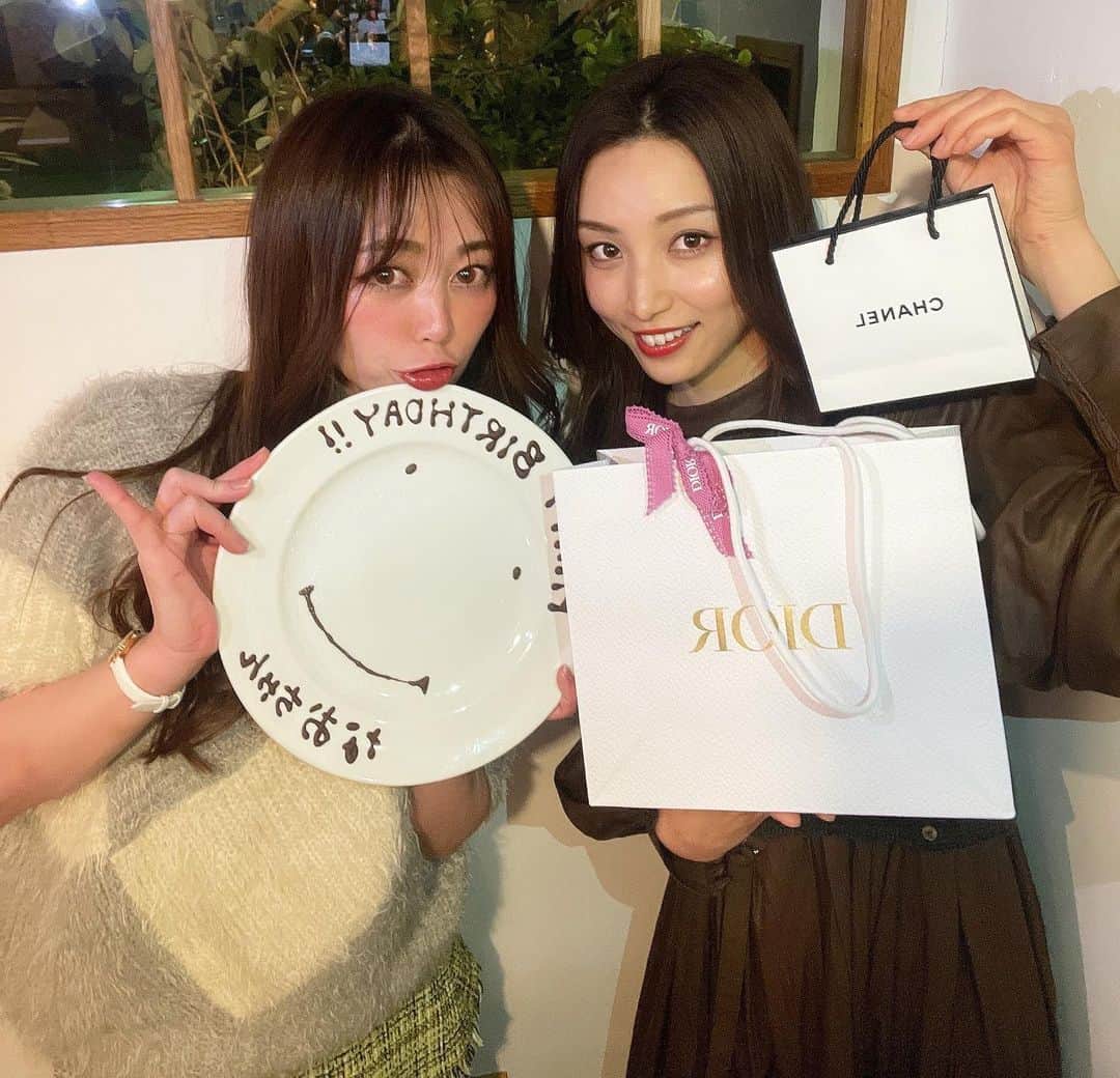 茨木菜緒のインスタグラム：「. 今年も大好きな人たちにお誕生日会して頂きました❤️ . さきえさんがいるだけで場が明るくなる🥳 憧れの女性🥹💕 . 今年も良い1年になりそうな予感🤭 何事にも１つずつ丁寧に真剣に心を込めて向き合って レベルアップを目指して今まで以上に頑張ります❤️‍🔥 . #大阪 #西大橋 #心斎橋 #tamanegi #イタリア料理 #イタリアン #birthday #幸せ #ありがとうございました 🥹」