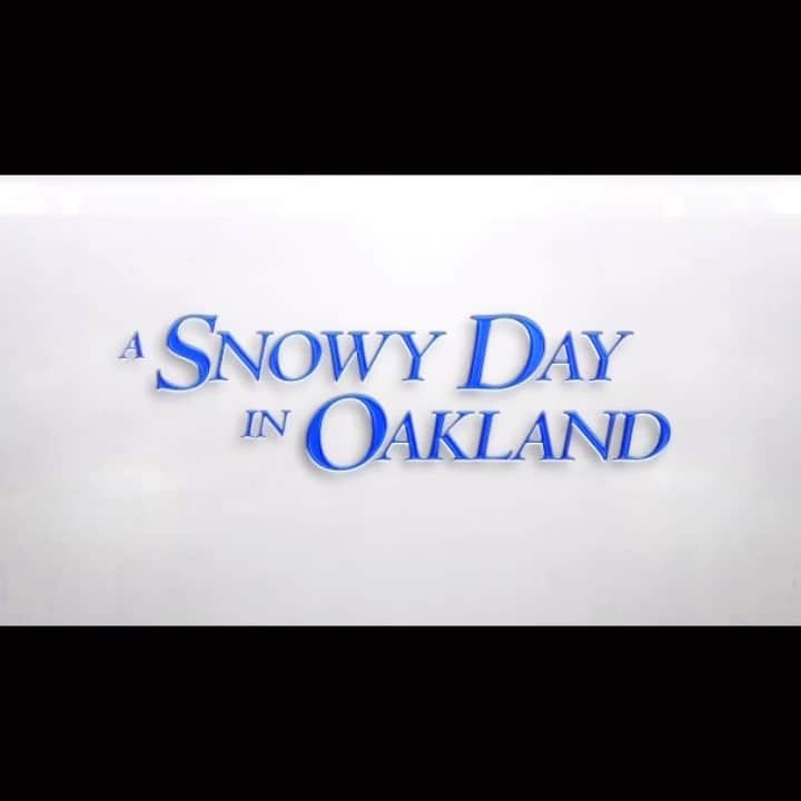 ショーン・マグワイアのインスタグラム：「So excited to be part of the brilliant cast. I hope you can get to a movie theater to see it March 17th. It’s very funny. #asnowydayinoakland」