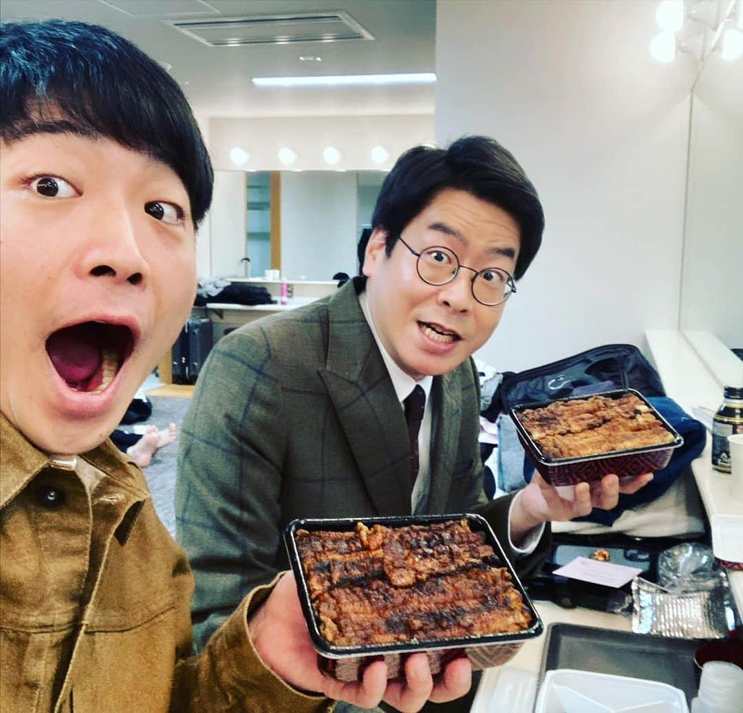 新山士彦さんのインスタグラム写真 - (新山士彦Instagram)「M-1ツアー名古屋  「ひつまぶしを持つと、人間は表情が変わる」  テストに出ます」2月16日 16時01分 - sayaka_no_niiyan