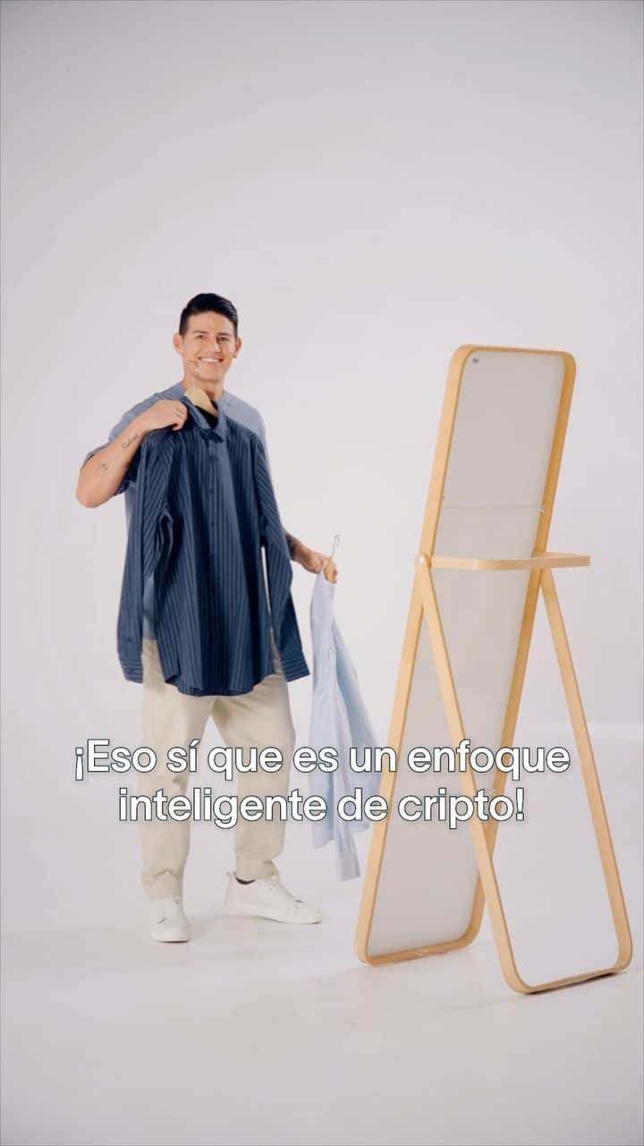 ハメス・ロドリゲスのインスタグラム：「👕 Decisiones. Las tenemos que tomar todos los días. Pero, tú igual que yo, puedes decidir crecer tus cripto inteligentemente y sin esfuerzo con @ledn.es   Sácale el mejor provecho a tu dinero y empieza a ahorrar hoy. 🏆  Cripto con cabeza 🧠」