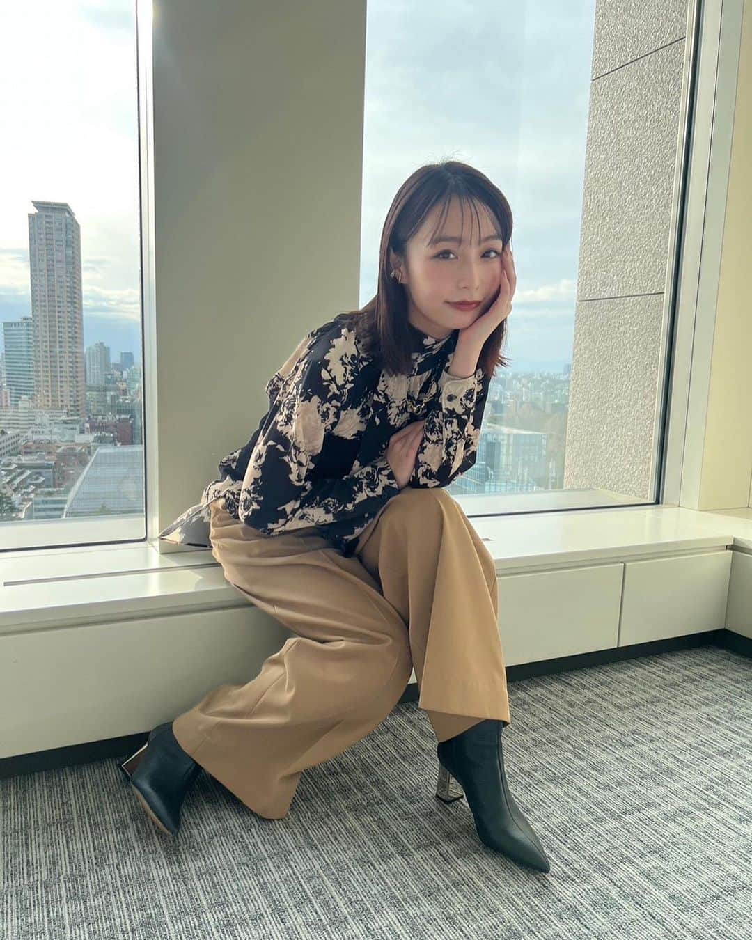 宇垣美里マネージャーさんのインスタグラム写真 - (宇垣美里マネージャーInstagram)「本日配信された WEBメディア「リアルサウンド」にて、作画・梅涼 先生、原作・宮口ジュン先生と『あなたは私におとされたい』の魅力について語っています🌸  皆様是非、チェックしてください🫣💕  そしてそして… 本日21:00〜 ドラマ特区公式インスタ(@dramatokku_mbs )にて最終話直前インスタライブが開催されます✨  さらに、 深夜0時59分から、 MBS(毎日放送) 『あなたは私におとされたい』最終回の放送です🦋  こちらも是非ご覧ください🥰」2月16日 19時17分 - ugakimisato.mg