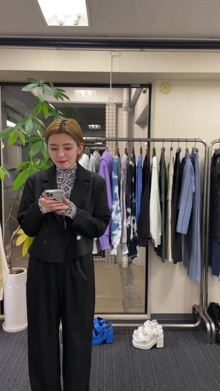 ENVYMのインスタグラム：「【2.15 NEW ARRIVAL】  ご視聴ありがとうございました✨  今週の新作をご紹介致しました!!  詳細は下記からご覧下さい✅  https://envym-store.jp/c/allitem  ーーーーーーーーーーーーーーーーーーーーーーーーーーーー ⁡ PREORDER vol.3 start!! ⁡ 2/17 12:00 ~ 2/23 23:59の期間で ご予約いただくと10%OFF🌸 ⁡ Webstoreをご覧下さいませ✨ ⁡ ⁡ ⁡ #envym #2023ss #spring」
