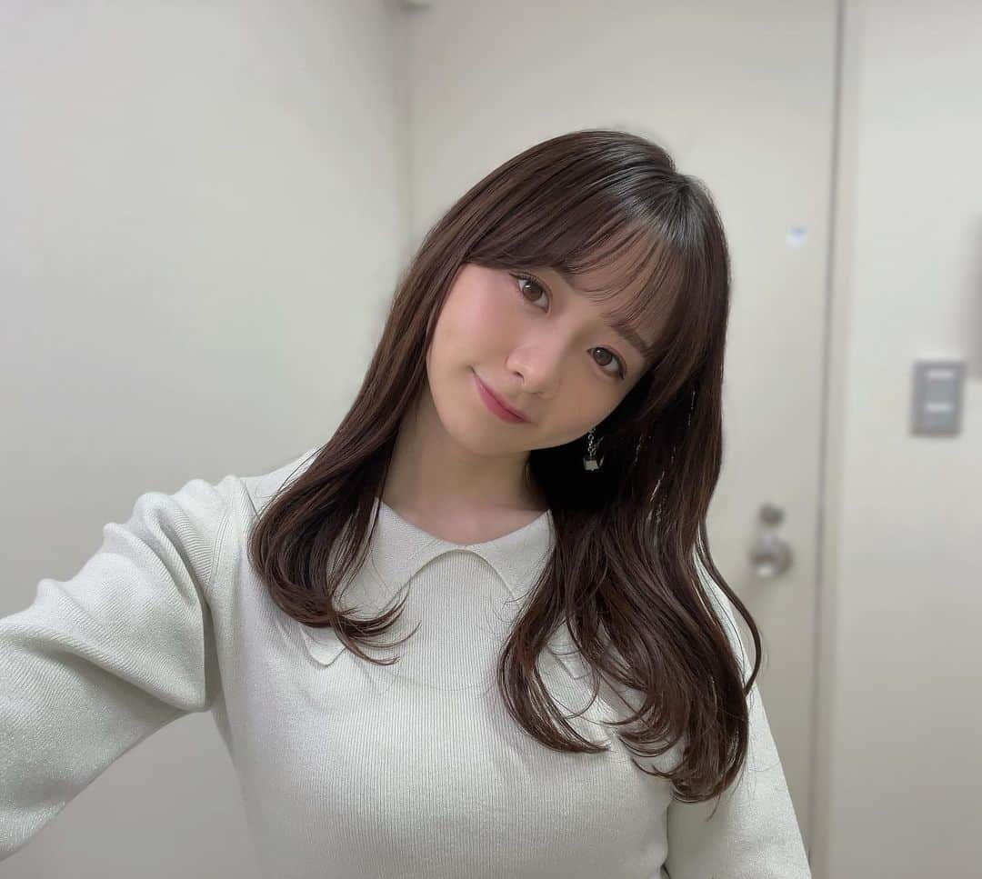 のインスタグラム：「. 3/21にカラオケバトルのコンサートが開催されます💐 私も進行を務めます！会場でお待ちしております☺︎」
