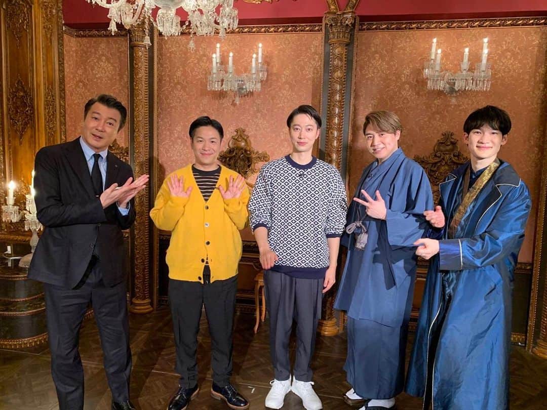 川島章良のインスタグラム：「. . .  「はんにゃ.」に改名したのか、、？  TX「占いなんて信じない」 明日（木）の夜中25時30分〜放送☆  を観てください👍」