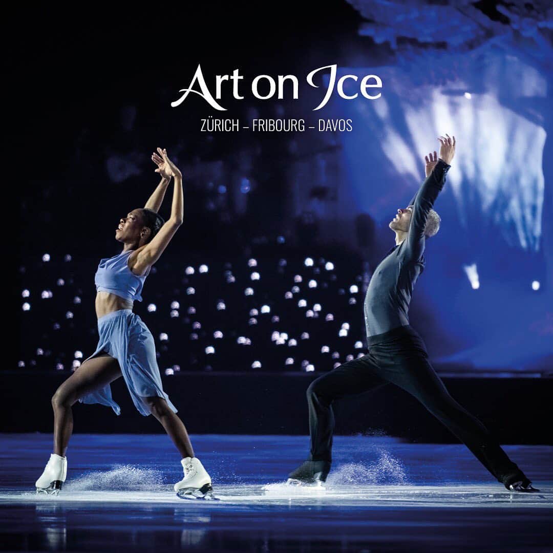ヴァネッサ・ジェームスのインスタグラム：「Gänsehautmomente am Art on Ice 2023 💙 Welches war dein liebster Moment❓ #ArtonIce #ArtonIce2023 #artonicemagic   English: Just magical 💙 Which performances did you like best❓  📸 @thomasbuchwalder_photography」