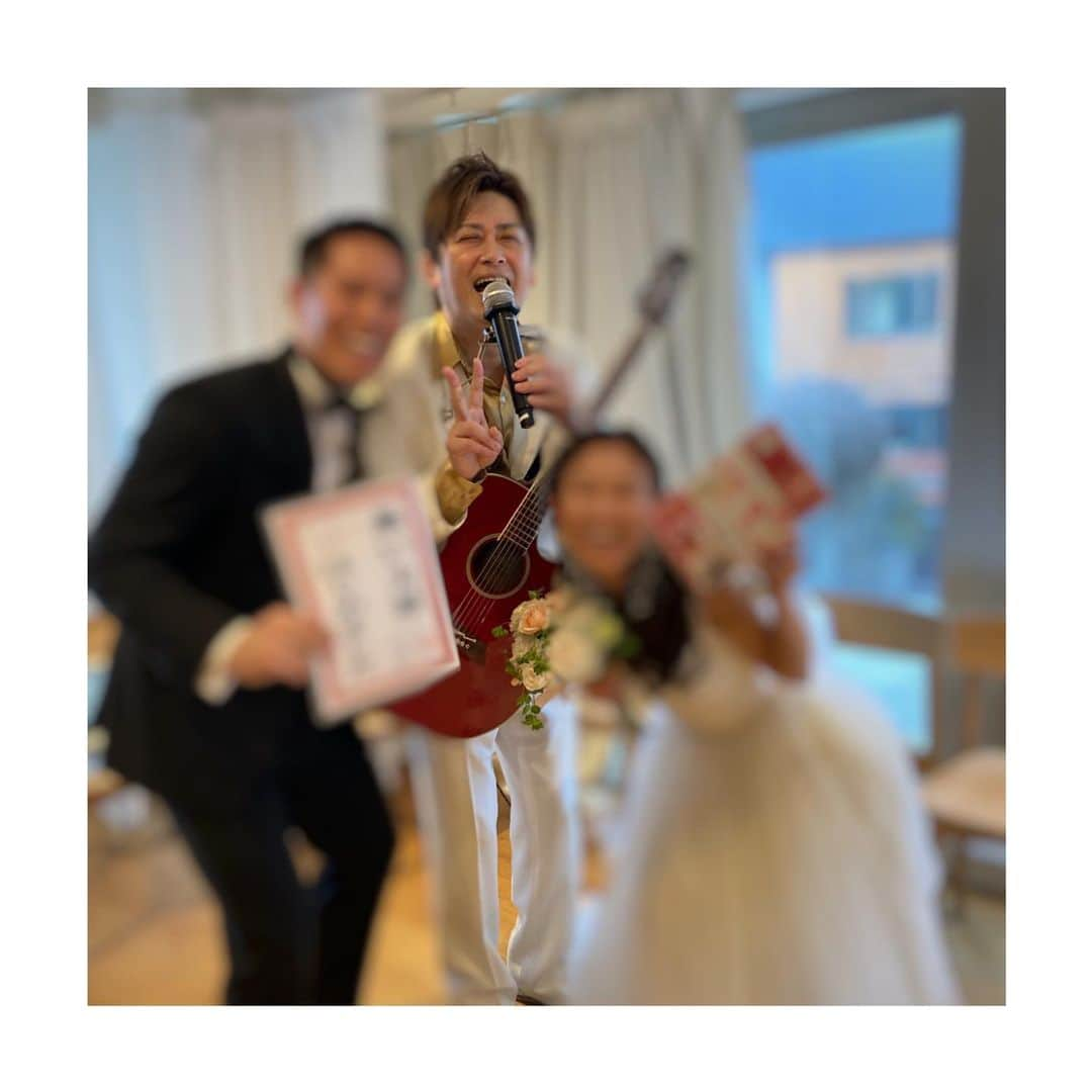 AMEMIYAさんのインスタグラム写真 - (AMEMIYAInstagram)「【AMEMIYA、結婚パーティーで歌捧げました〜💐】  AMEMIYAの捧げる歌サービス、 全国各地に飛び回ります✈️  結婚式や企業パーティー、地元のイベントなど、ぜひお気軽にご相談ください☺️  ビデオレターでも捧げています🎥  #AMEMIYA #AMEMIYA捧げる歌サービス #披露宴　#企業イベント #表彰式　#感謝会 #誕生日会　#お祝い  ▼お問い合わせはこちらまで 株式会社エイスリー　安枝・岡村宛 tel: 03-3475-6042 mail: event@a3casting.com」2月16日 20時58分 - amemiya1110_insta