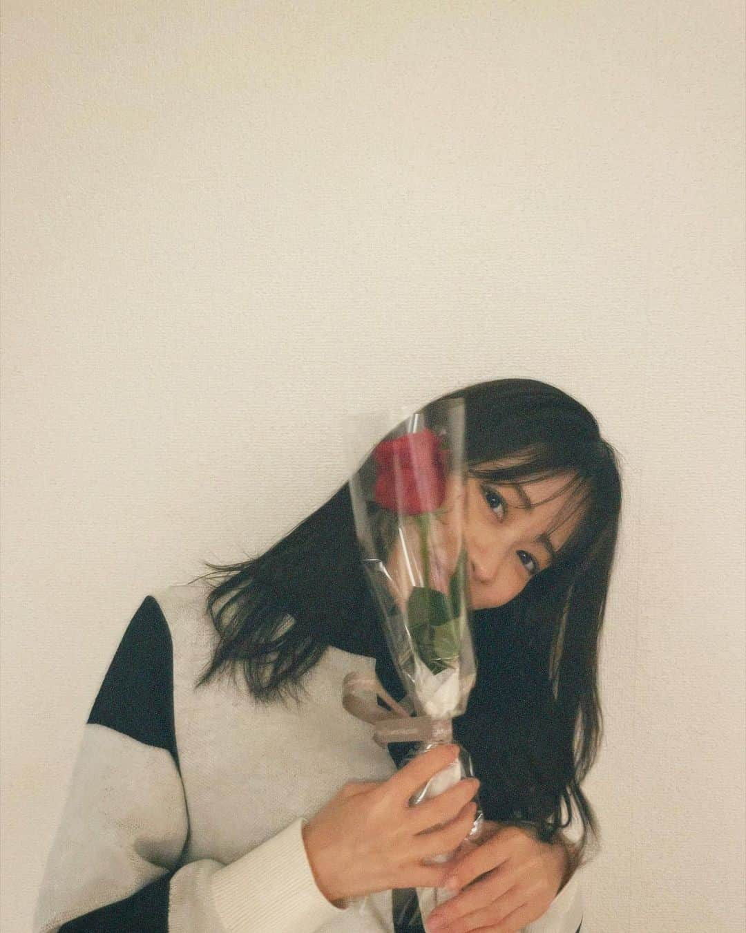 梶原ひかりさんのインスタグラム写真 - (梶原ひかりInstagram)「🥀」2月16日 22時15分 - hikarikajiwara