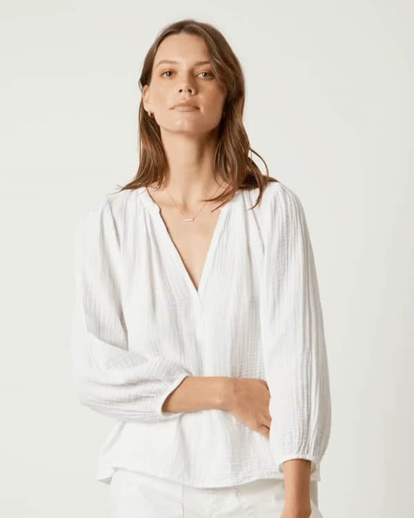 グラハム&スペンサーのインスタグラム：「Peasant blouse perfection in the Maggie top」