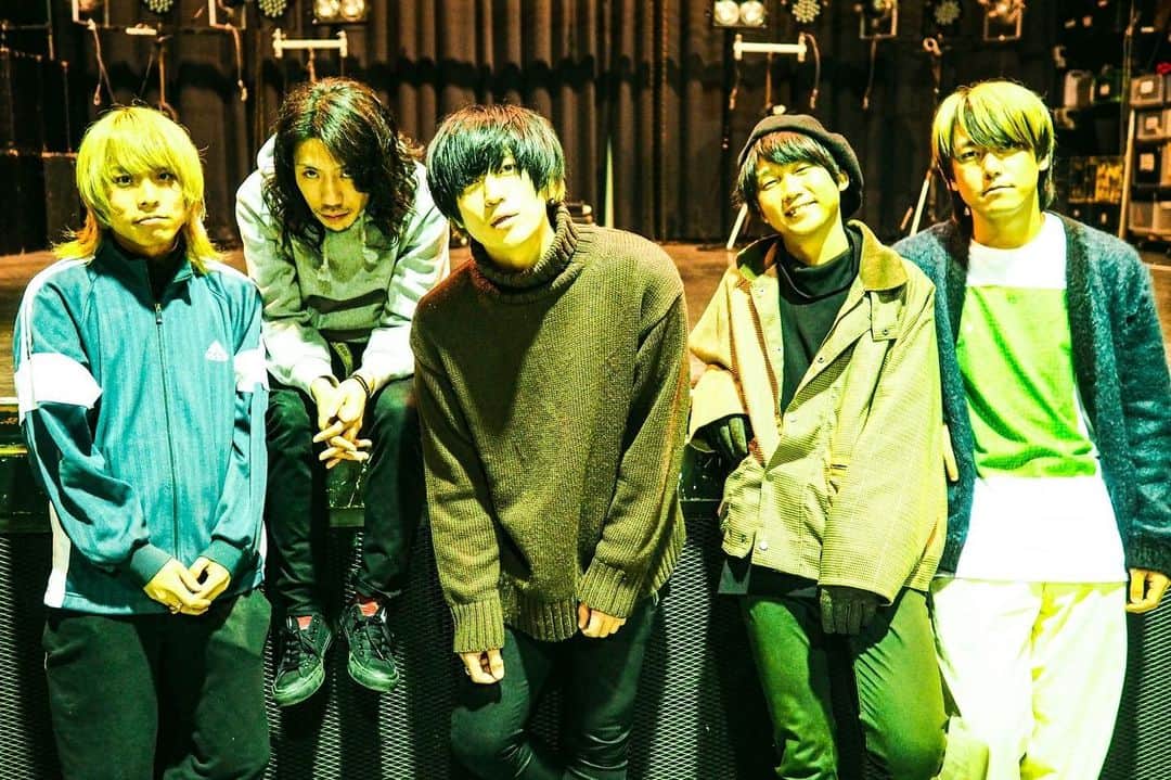 水野ギイのインスタグラム：「福岡とロックバンドの相性は最高だね。ホテルで反芻してにやにやしています。 今日はマネージャーが一生懸命写真をとってくれたのでした、えらい」