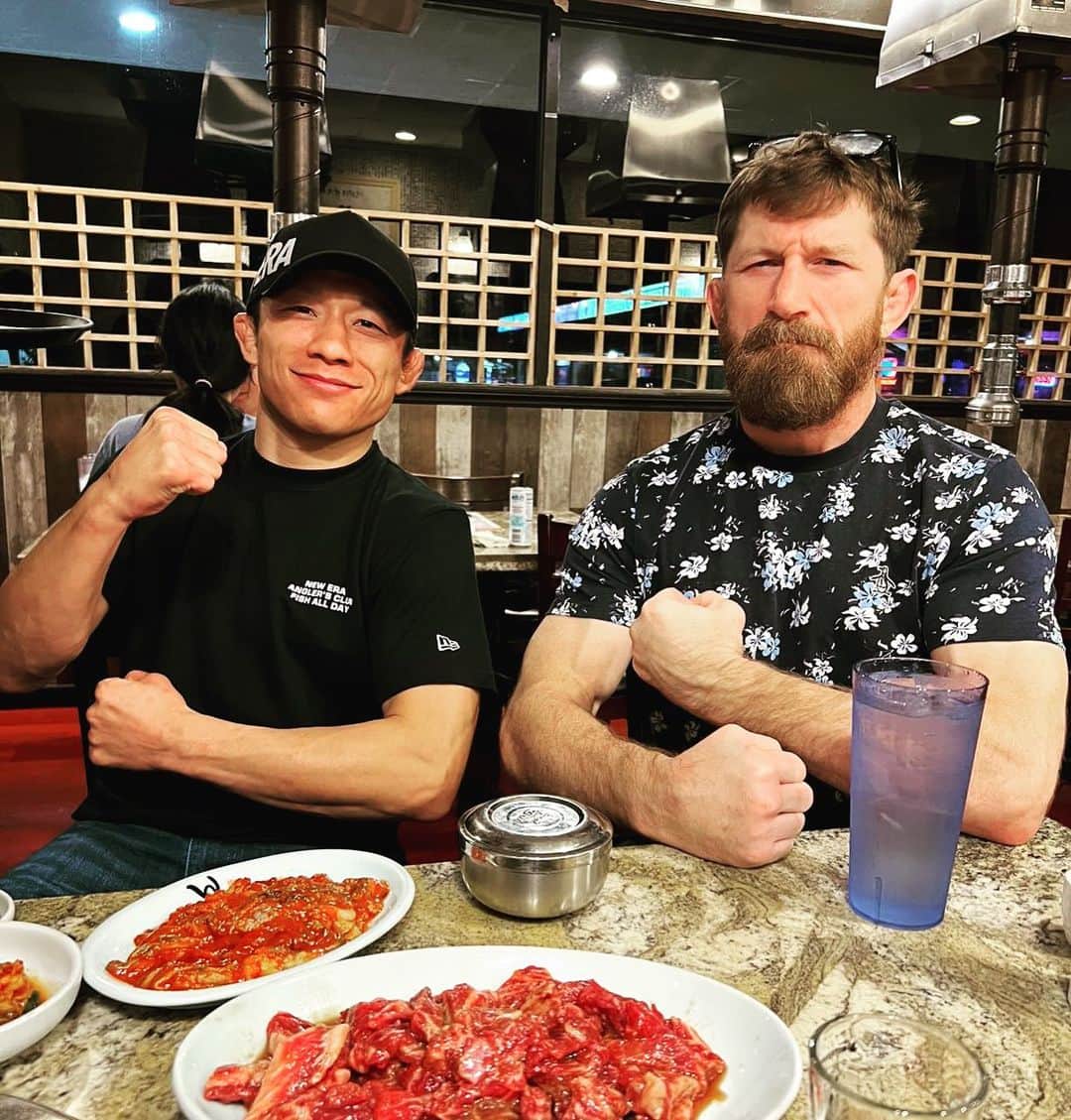 堀口恭司のインスタグラム：「Good time!!!!!!!!! 🍖🍖🍖🍖🍖🍖🍖」