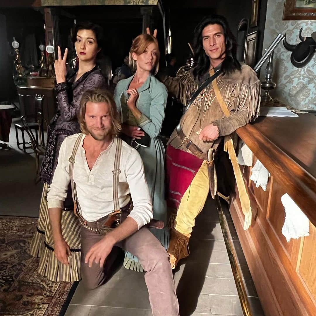 ケイティー・フィンドレーさんのインスタグラム写真 - (ケイティー・フィンドレーInstagram)「⁣Hello! Tonight is episode 11 in Independence and I love my friends (except Justin and Lawrence who are nightmares).⠀ ⠀ This episode is super westerny, lightly touches on the horror show of colonial expansion and also we throw someone through a window. It’s not me, they said no. My suit is too nice. (one of these pictures is from episode 4, take the internet away from me)  ⠀ ⠀ @thecwwalkerindependence 9/8C on the CW. @thecw @cbstvstudios」2月17日 12時51分 - katicatronica