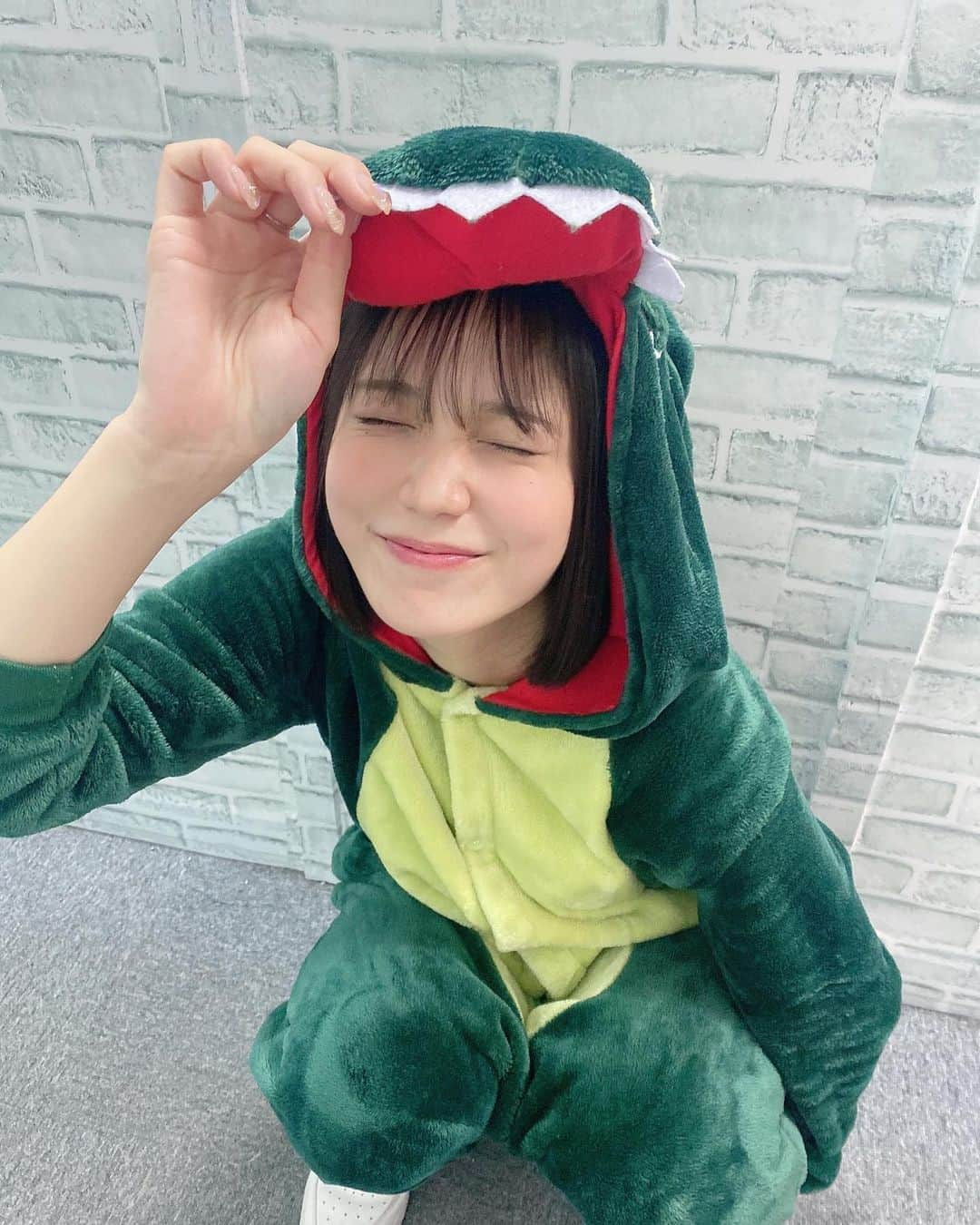 橋本せいなさんのインスタグラム写真 - (橋本せいなInstagram)「怪獣さん🦖がおーっ  #コスプレ #コスプレイヤー #毎日メイク」2月17日 7時06分 - elsy_seina