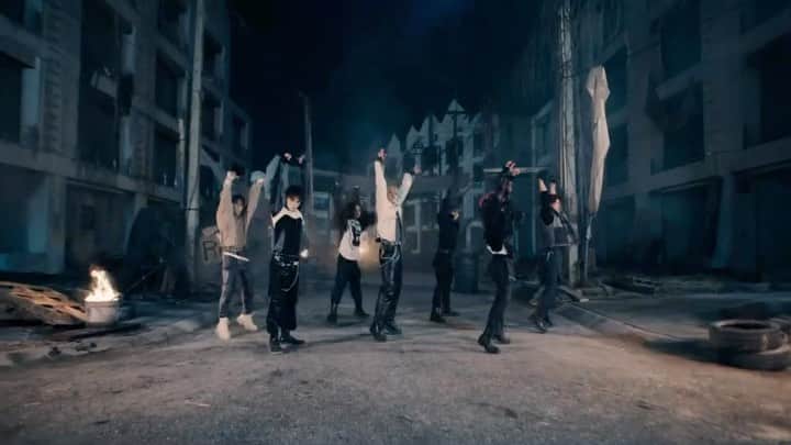 海沼流星のインスタグラム：「#DropDead MV🎥 OUT NOW!!!」