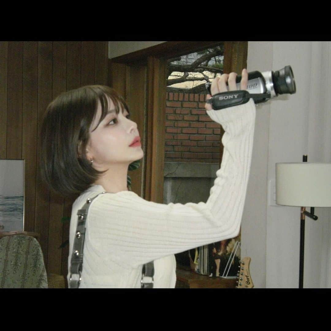 カン・テリのインスタグラム：「뉴진스의 하입보이요🐰」