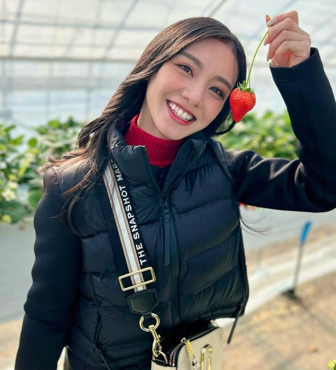 長谷川晴奈さんのインスタグラム写真 - (長谷川晴奈Instagram)「いちご狩り行って来ました🍓  元取ろうと頑張ってめっちゃ食べました そして見事にお腹を壊しました😂 みんないちごの食べ過ぎには気をつけてね  #栃木　#佐野市　#いちご　#いちご狩り　#春先取り　#ドライブ」2月17日 21時55分 - haruna_hasegawa71