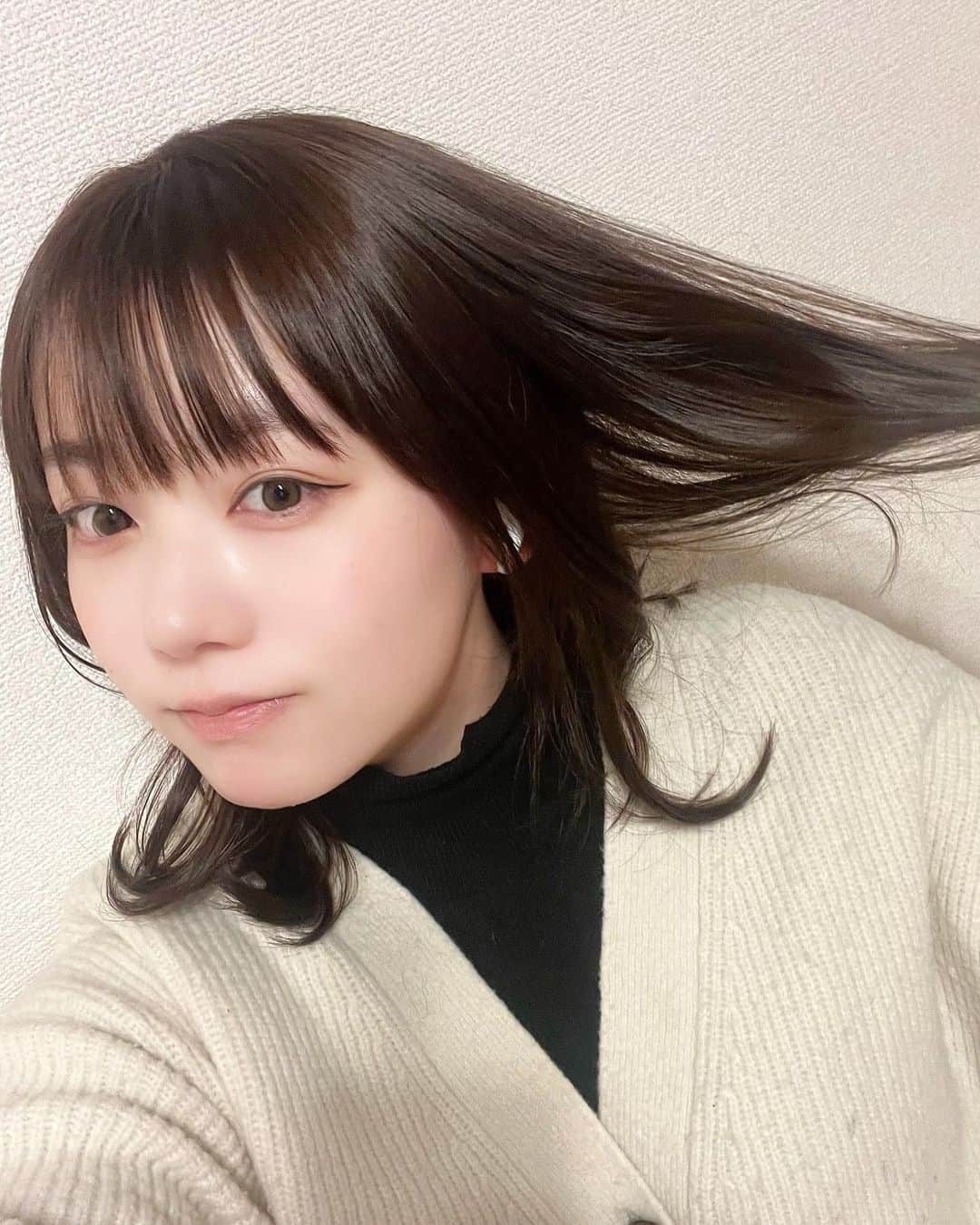米倉れいあさんのインスタグラム写真 - (米倉れいあInstagram)「初めて髪染めてみました！！ どうですか？(><)」2月17日 22時07分 - reia_yonekura_official