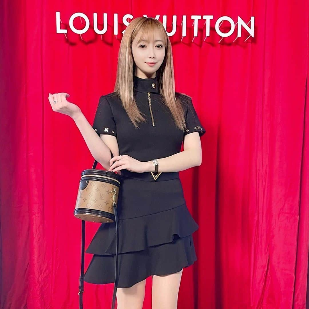 瀧谷まゆのインスタグラム：「@louisvuitton のショーに 行ってきました✨ お洋服が素敵だったのは勿論 これが付加価値なんだと体感できる ホスピタリティの凄さに感動🥹 とても有意義な1日でした♥️  #フォローミー #すすきの #キャバクラ #歌舞伎町 #六本木 #銀座 #北新地 #錦 #中洲#ニュークラブ #ススキノ #さっぽろ #ニュークラ#ラウンジ #アラサー女子 #体験入店 #キャスト#ポケパラ #ナイツネット #体験入店募集中」