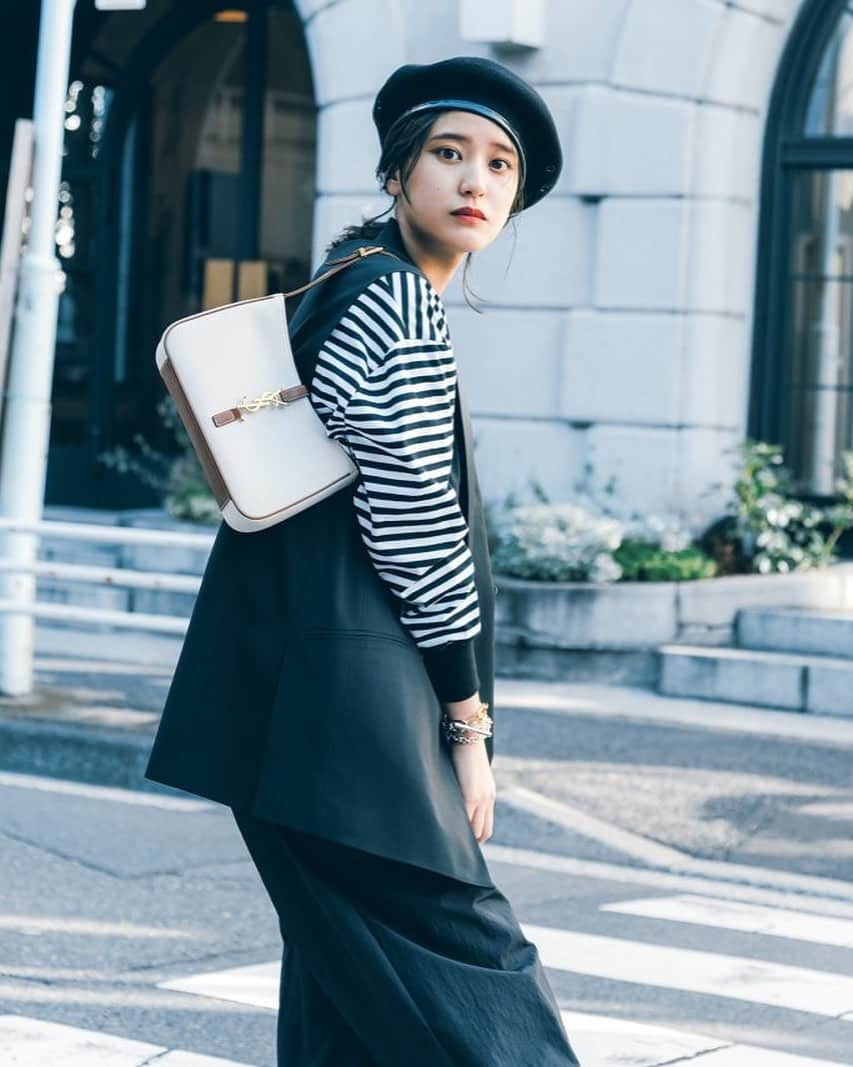 山崎紘菜のインスタグラム：「. @classy_mag_insta  3月号、発売中、、、でっす！ #classy」
