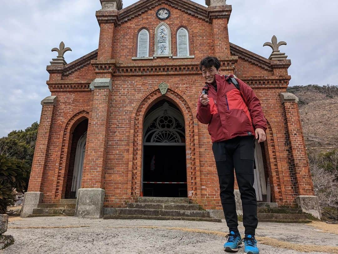 梅澤廉さんのインスタグラム写真 - (梅澤廉Instagram)「長崎県佐世保市から船で数時間...  小値賀島に「島の宝」を見つけに行ってきました！  当日もまっったく台本がなく、行き先も決まっていなかった大冒険。  その日の宿も、、 昼夜食べる物も、、、 宝探しも、、、、 全てイチからアボなしでお邪魔しております🤣  令和5年にびっくり！と、何度も驚いていただきました笑  絶景、絶品、愛情... 明日のズムサタで、ぜひご覧下さい！  #ズムサタ #アポなし #島旅  #小値賀島 #出会い #感謝」2月17日 19時39分 - umezawa_ren4