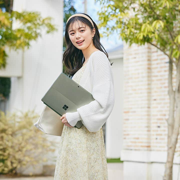 紺野彩夏さんのインスタグラム写真 - (紺野彩夏Instagram)「ノンノwebにて 『大学デビューにはコレ！ あなたらしく使えるSurfaceでキャンパスライフ始めよう！』 が公開中です☺︎ タブレットタイプの『Surface Pro 9』は2in1であらゆるシーンに対応できるよ🙆‍♀️ ベーシックだけど周りと被らない、おしゃれなカラバリが魅力♡　 ぜひ記事をご覧ください〜！   #Surface #Surfaceライフ #PR」2月17日 20時06分 - ayaka_konno_official