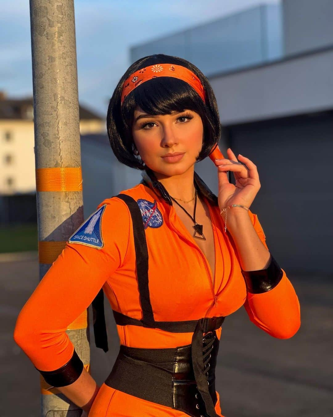 ニコルのインスタグラム：「Fasnacht Luzern 2023 🥰❤️ Let’s go to the moon with me 🚀  #luzern #switzerland #nasacostume #fasnacht #lucerne」