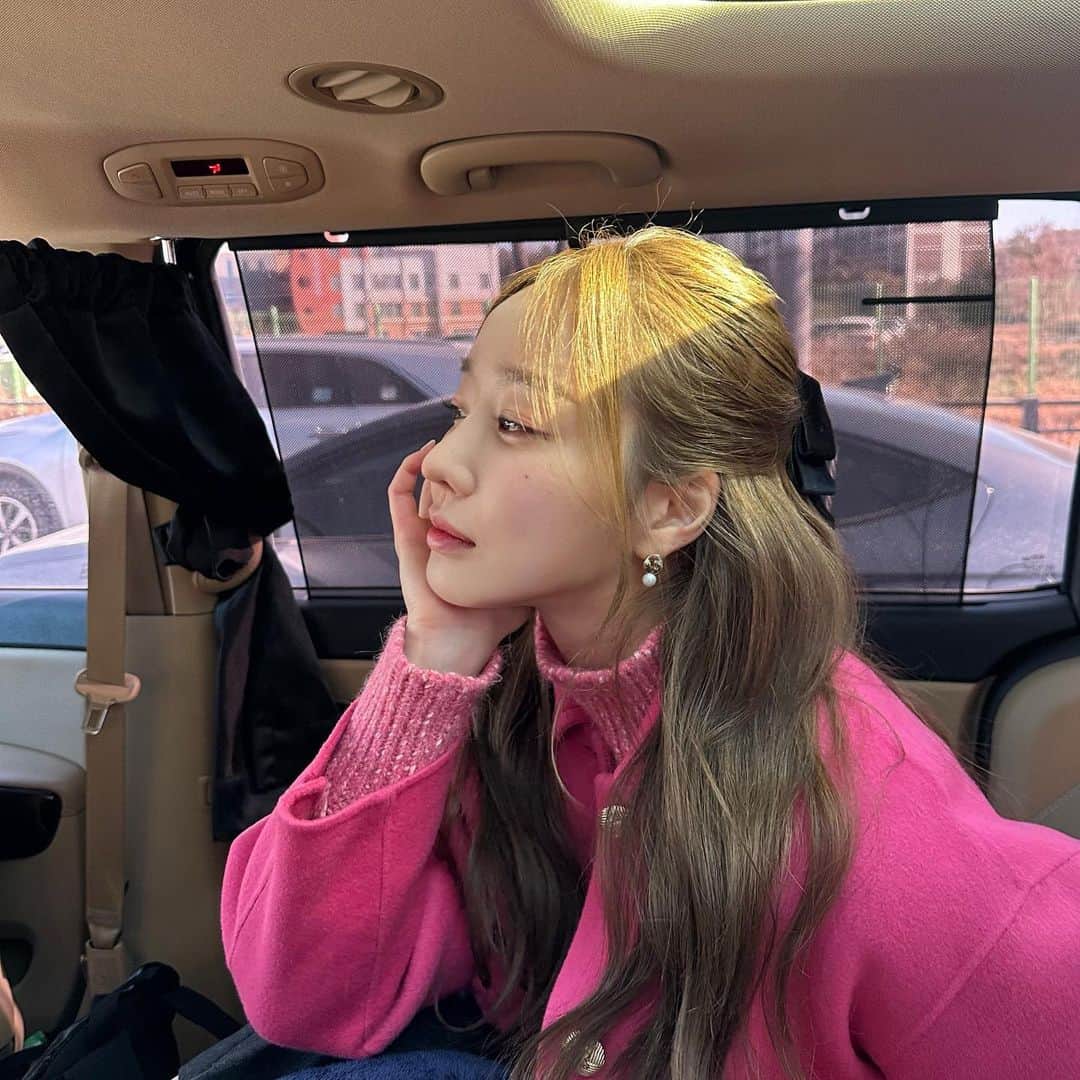 ムン・イェウォンのインスタグラム：「이 날의 헤매스 인증 사진 찍어야지 하다가 퇴근 길에 갑자기 생각이 나버렸다 🫢」