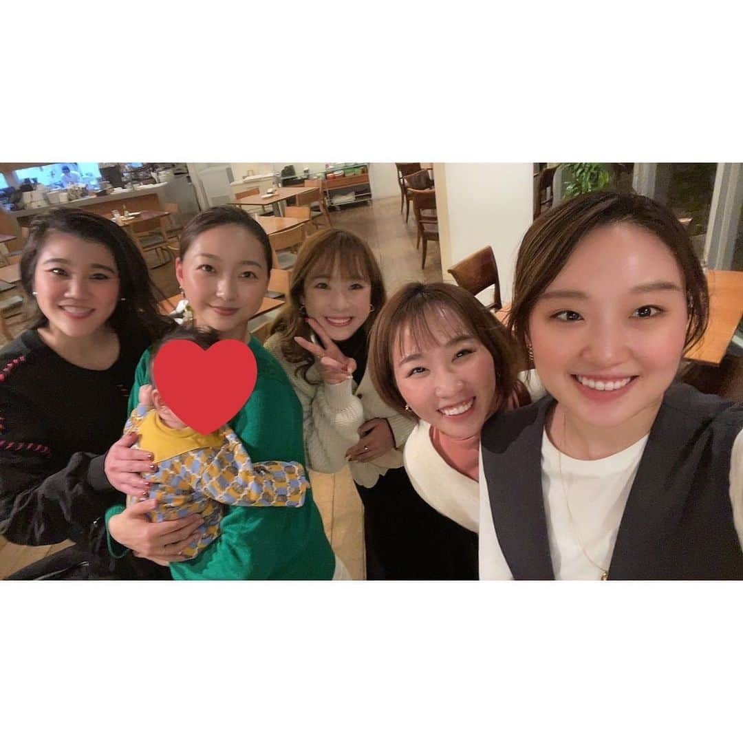 横田葵子のインスタグラム：「💙💛🖤💚❤️ ❤️大好きな人達へ❤️ いーーーつまでも変わらず仲良くしようね💕 ありがとう🤍💚💙💜❤️  #リオデジャネイロオリンピック  #全ての思い出が宝物  #みんな大好き💕 #大人になったね」