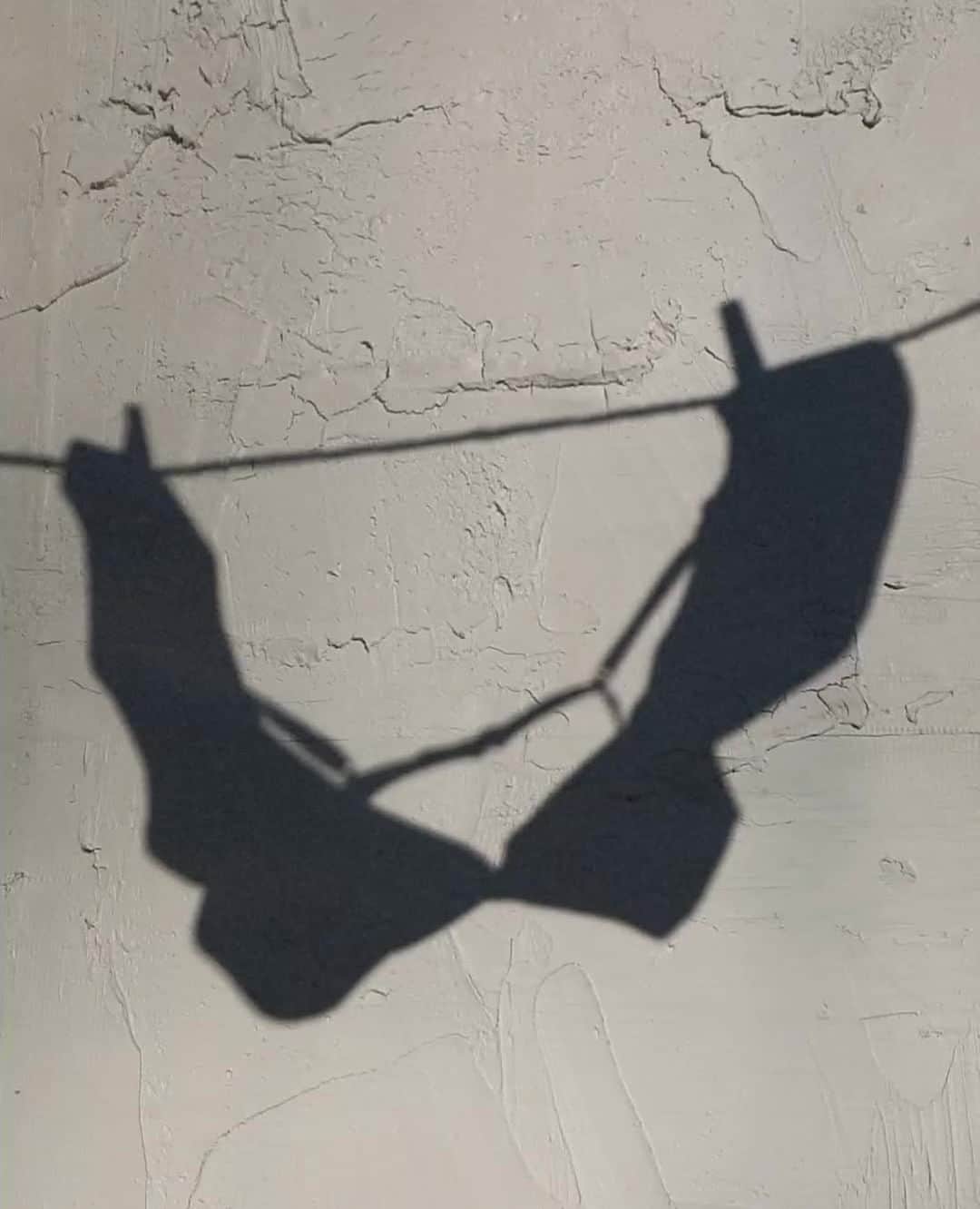 クレオベラのインスタグラム：「Relax. Unwind. Your new Cleobella is almost here...」