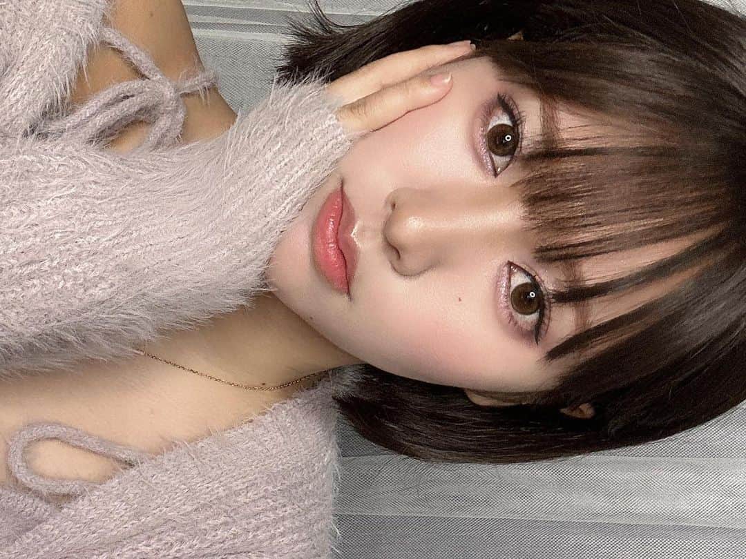 RIiNAのインスタグラム：「🦢」