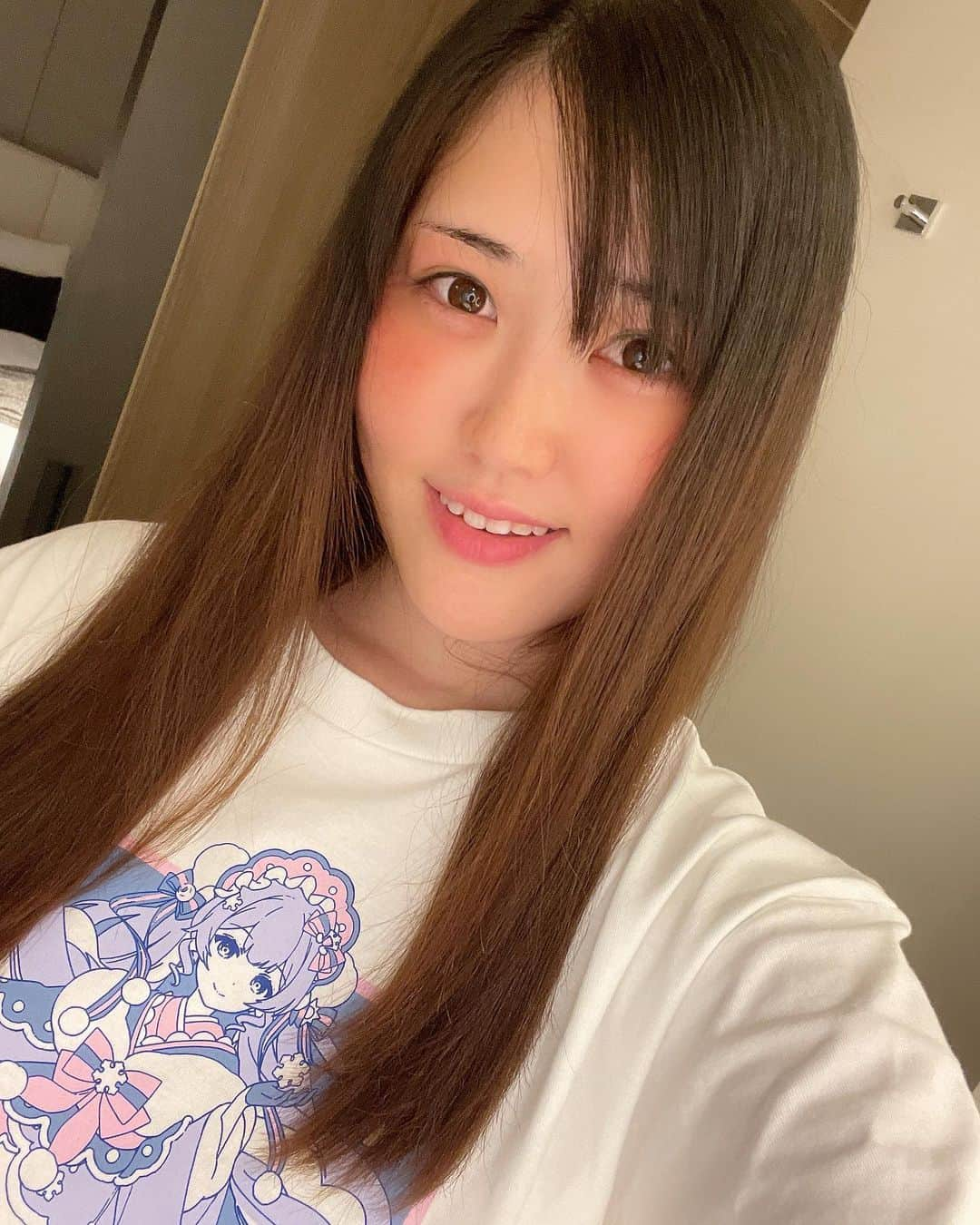 北内みさとのインスタグラム：「いつもいつもすっぴんですが多分 初音ミクちゃんです💓 かわゆい(๑>◡<๑)💓  #初音ミク #初音ミク雪まつり  #hokkaido」