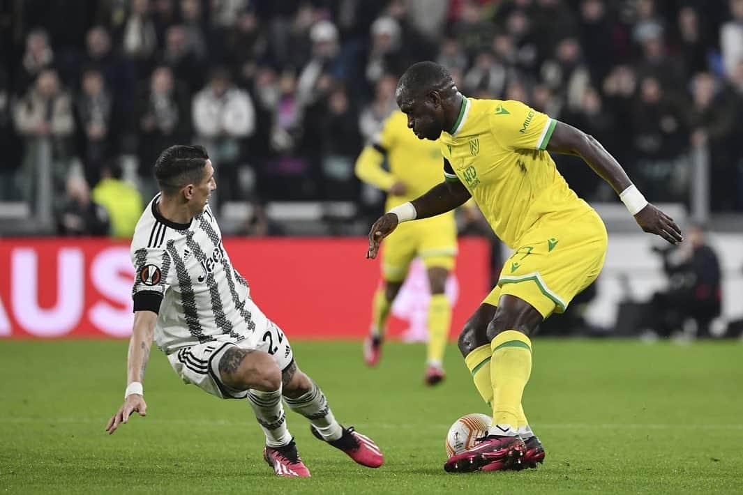 のインスタグラム：「C’est la mi-temps, Rdv Jeudi pour la seconde période 💪🏿 #JUVvsFCNANTES #MS17」
