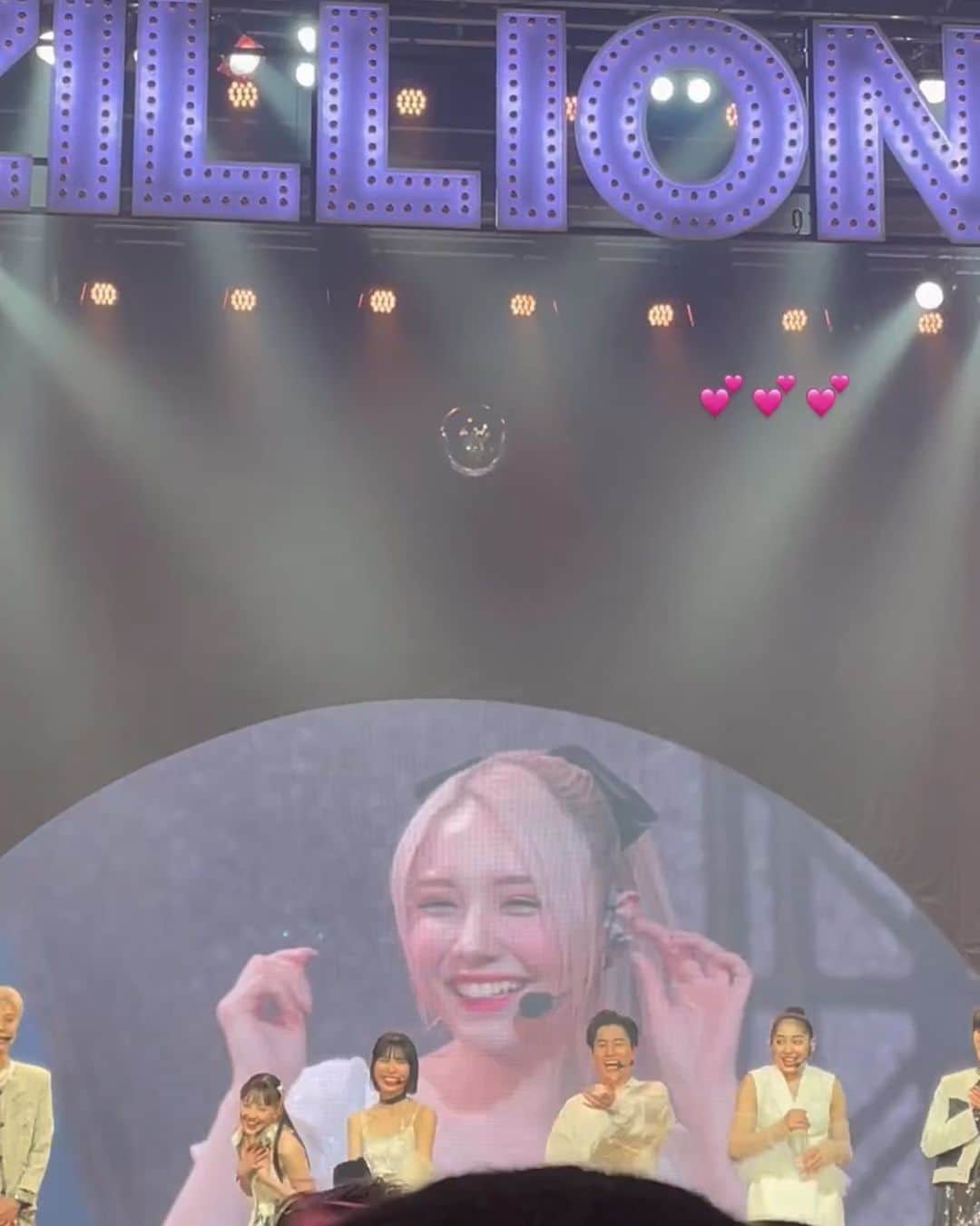 ルナのインスタグラム：「#Billion 🤍  まだまだ余韻に浸ってます、 感想待ってるね🫶🏻」