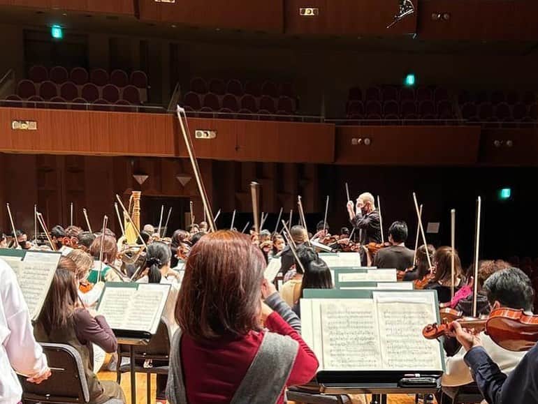 久石譲さんのインスタグラム写真 - (久石譲Instagram)「What a huge orchestra!」2月18日 15時32分 - joehisaishi_composer