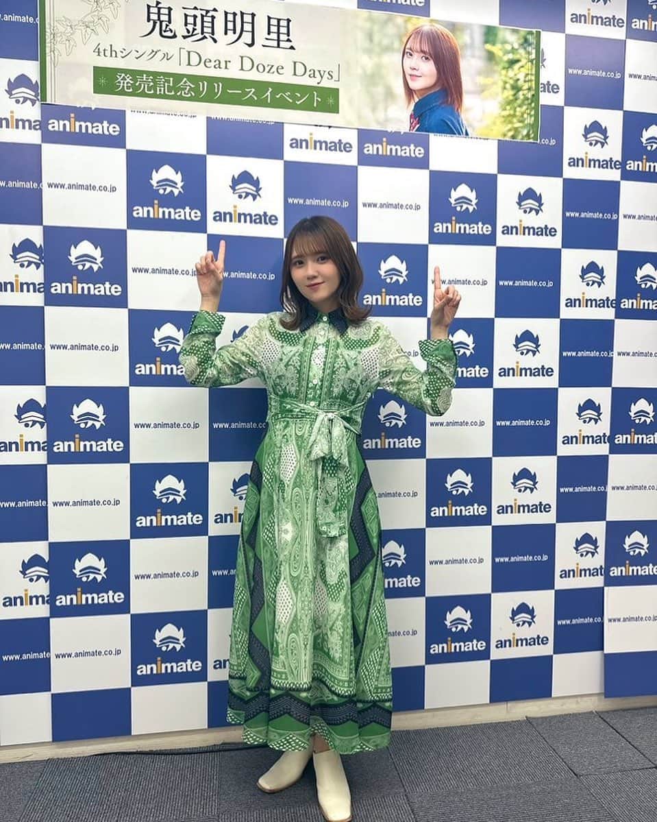 のインスタグラム：「#鬼頭明里 4thシングル 「Dear Doze Days」発売記念 リリースイベント🌿  ご参加いただいた皆さま ありがとうございました‼️  お話会は11月ぶりでしたね✨ 皆さまにお会いできて、 お話できて楽しかったです😉  次は4/8にFCイベントがありますので、 そちらでお会いしましょう🙌」