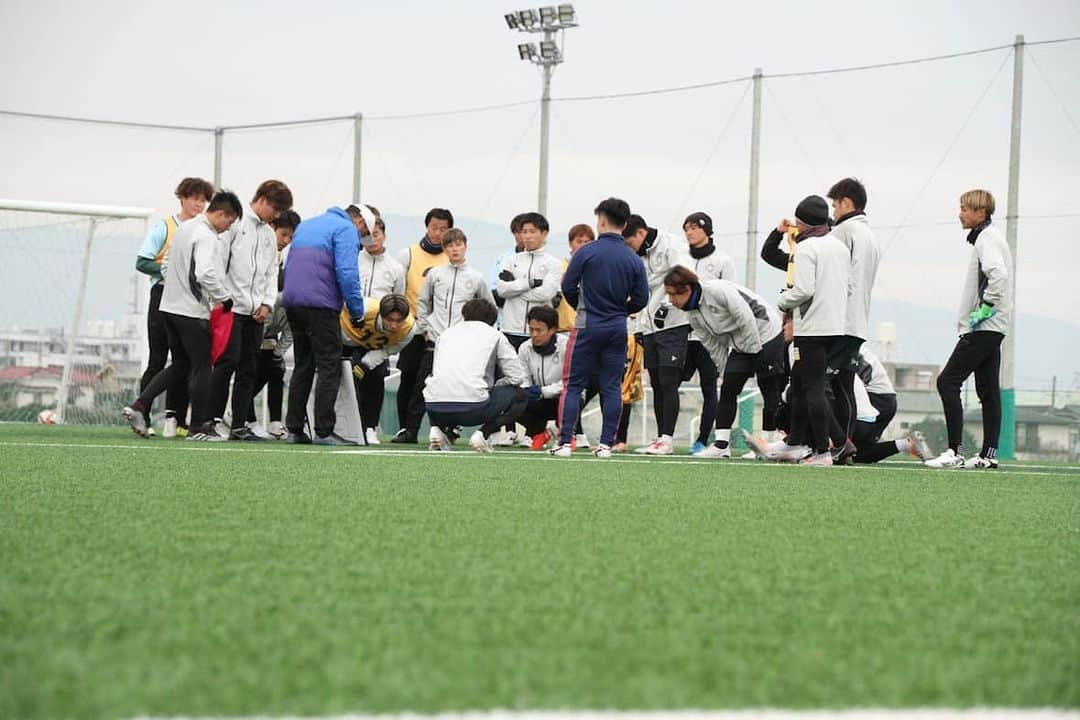 國領一平さんのインスタグラム写真 - (國領一平Instagram)「Jリーグ開幕⚽️ JFLも約3週間後開幕！ NICE TR👍  #JFL #レイラック滋賀FC #國領一平 #PENALTY」2月18日 19時03分 - ippei.kokuryo