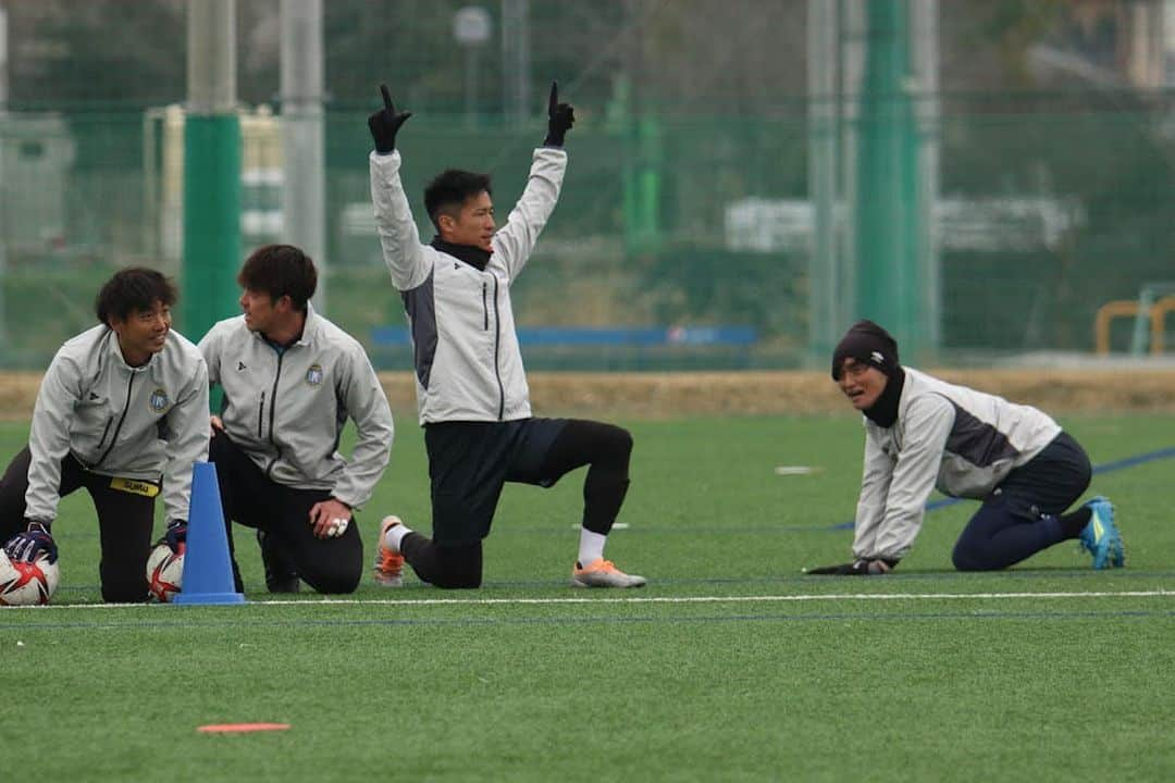 國領一平さんのインスタグラム写真 - (國領一平Instagram)「Jリーグ開幕⚽️ JFLも約3週間後開幕！ NICE TR👍  #JFL #レイラック滋賀FC #國領一平 #PENALTY」2月18日 19時03分 - ippei.kokuryo