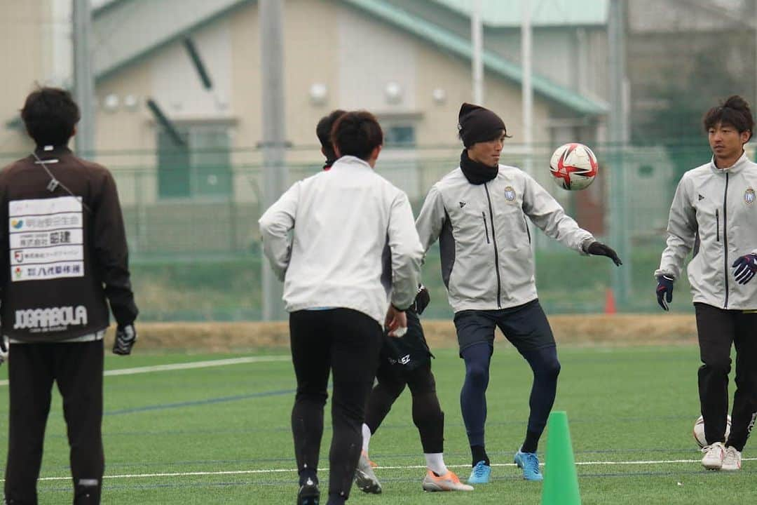 國領一平さんのインスタグラム写真 - (國領一平Instagram)「Jリーグ開幕⚽️ JFLも約3週間後開幕！ NICE TR👍  #JFL #レイラック滋賀FC #國領一平 #PENALTY」2月18日 19時03分 - ippei.kokuryo