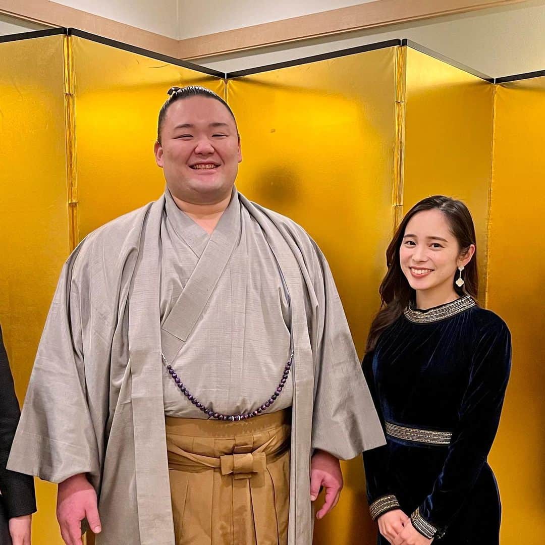 のインスタグラム：「富山に行った理由は… 朝乃山関の新年激励会🌸 相撲好きの父に誘われたので一緒に行ってきました😊 富山の、そして北陸の誇りだとみなさん仰っていました✨  早く3月場所始まらないかな〜♪  #スー女」