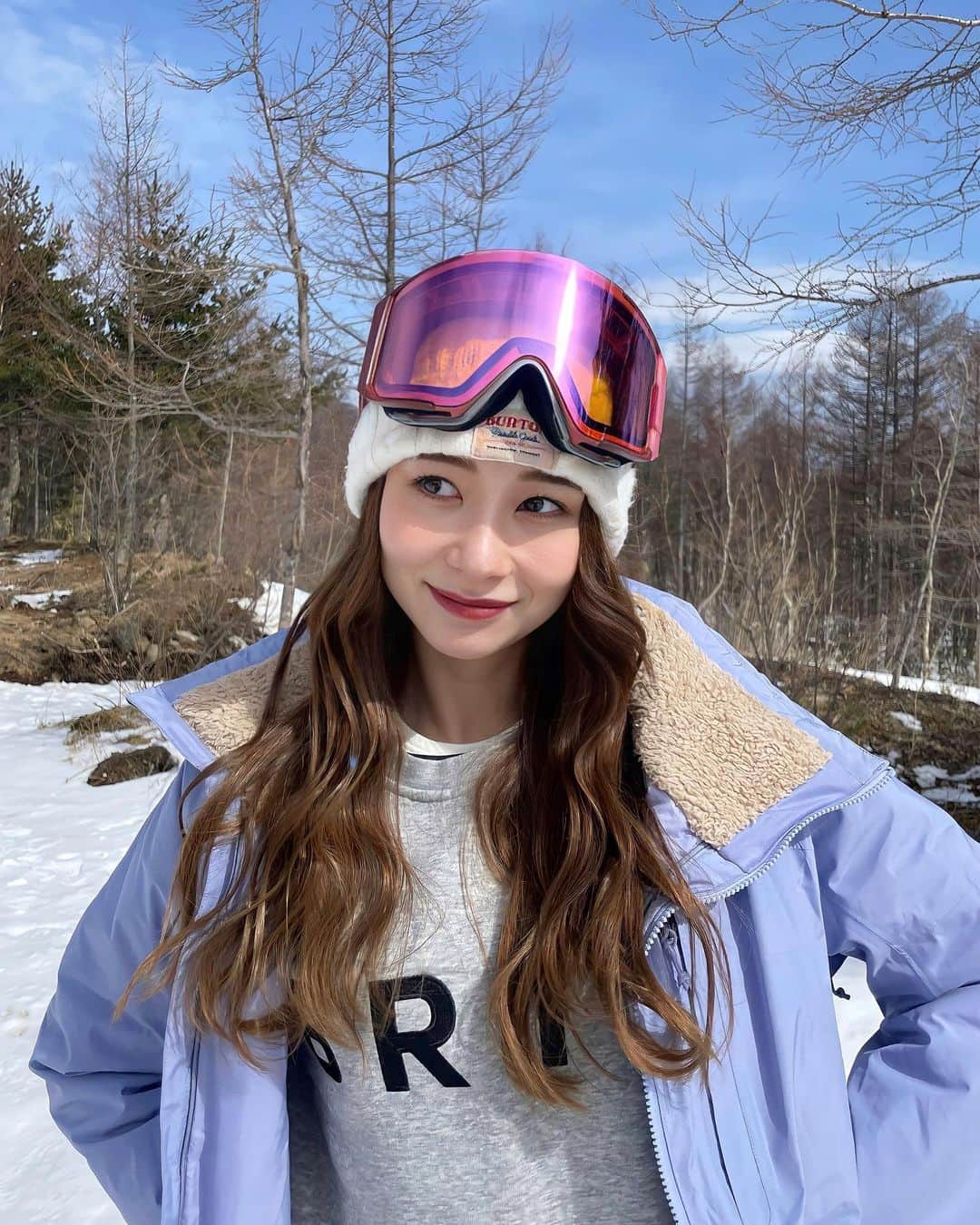 丹羽仁希のインスタグラム：「今日は大好きな雪山×車のお仕事⛄️❄️  「NISSAN e-4ORCE SKI RESORT」の オープニングセレモニーに出席しました！  X-TRAIL を雪上特設コースで試乗したんだけど、 もう走りが凄すぎて感動🥹 カーブでも全然スリップもしなかった✨　 これなら雪道も怖くない。  今シーズン中はずっと X-TRAIL の巨大ポスターが パルコール嬬恋スキー場に沢山あるので、ぜひシーズン中に遊びにきてみてね！🤍  #日産 #NISSAN #日産エクストレイル #pr」