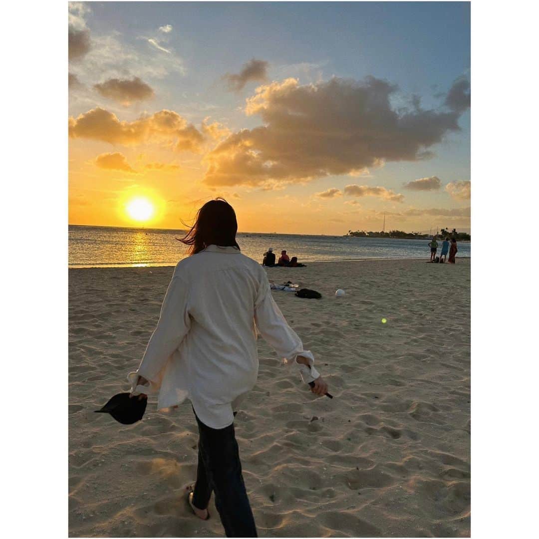 小口桃子さんのインスタグラム写真 - (小口桃子Instagram)「天気も景色も最高すぎました🌴 ハワイ恋しい…  大好きな友達と旅行ってしあわせでしかなかった🫶🏻 またみんなで行きたいなぁ」2月18日 20時07分 - momoko_oguchi