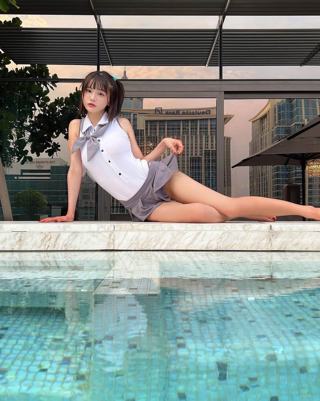 のインスタグラム：「Is this a swimsuit?  uniform? 👙🏫Which one? 👀🍋  これは、、水着？制服？👙🏫 どっちですか？👀🍋  #みもれもん #デジタル写真集  #写真集 #ファンティア #コスプレイヤー #fantia #mimolemon #cosplay #japanesegirl #rosewoodbangkok #Thailand」