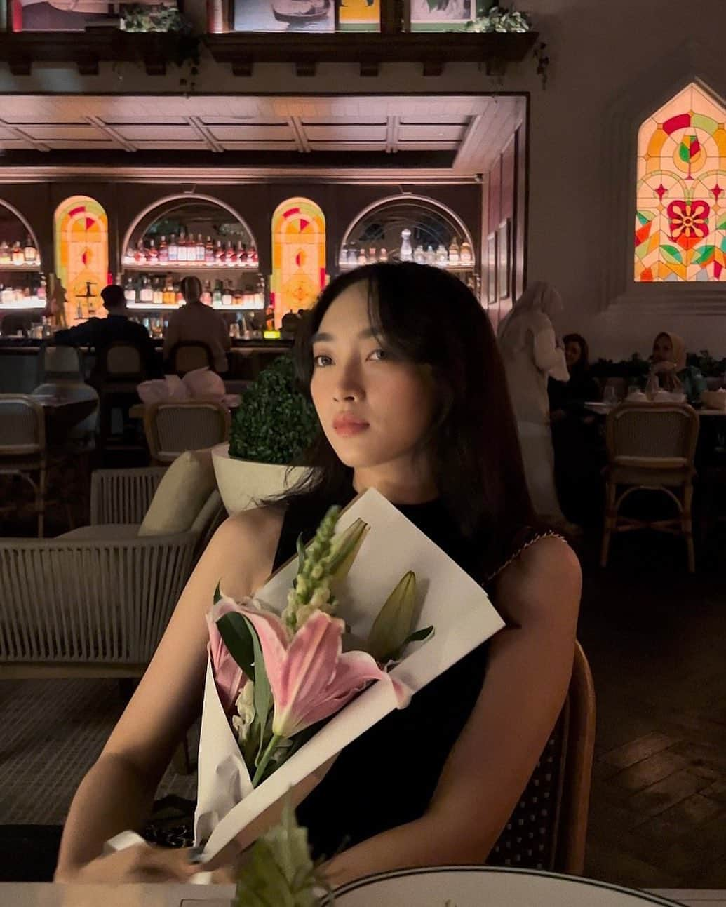 リディア・マウリダ・ジュハンダルさんのインスタグラム写真 - (リディア・マウリダ・ジュハンダルInstagram)「Pastaa & flowers kind of night 🌷」2月18日 20時20分 - l__d__y