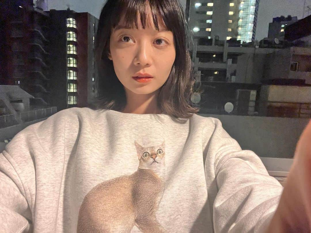 空美のインスタグラム：「愛猫スウェット 🐈‍⬛🐈‍⬛🐈‍⬛」