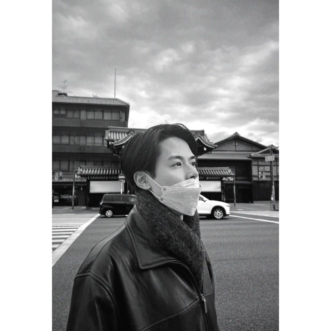 北條慶さんのインスタグラム写真 - (北條慶Instagram)「. あっという間に時が経ち。。 年末から投稿してないことに気付きました。  マメそうに見えますか？ マメじゃないんです🤦🏻🤦🏻  #どんな写真が好きですか  #film #camera」2月18日 21時50分 - hojyo_kei