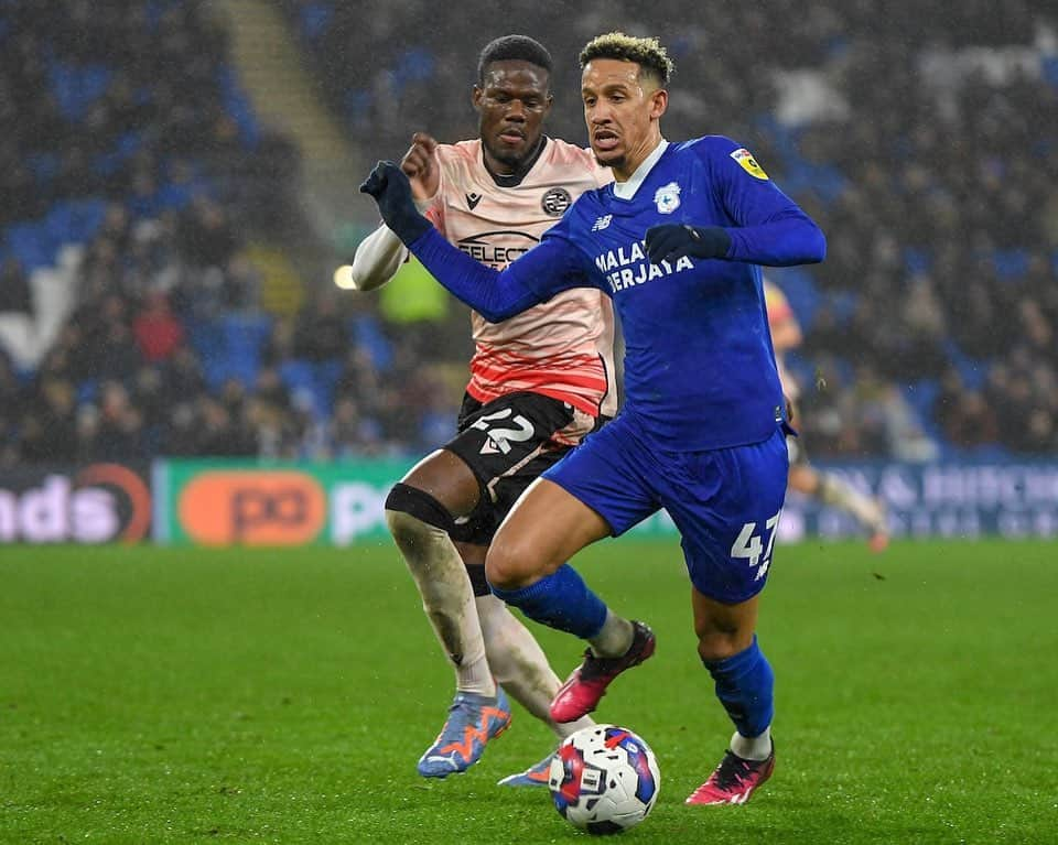 カラム・ロビンソンのインスタグラム：「➕3 😁💙 #CardiffCity」