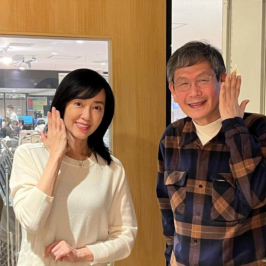 早見優さんのインスタグラム写真 - (早見優Instagram)「Tune in every 3rd Saturday to Radio Sinyabin Beginners on NHK Radio.   With announcer Shigeyoshi Goto  @goto.shigeyoshi   #radio #nhk #ラジオ深夜便ビギナーズ」2月19日 0時01分 - yuyuhayami