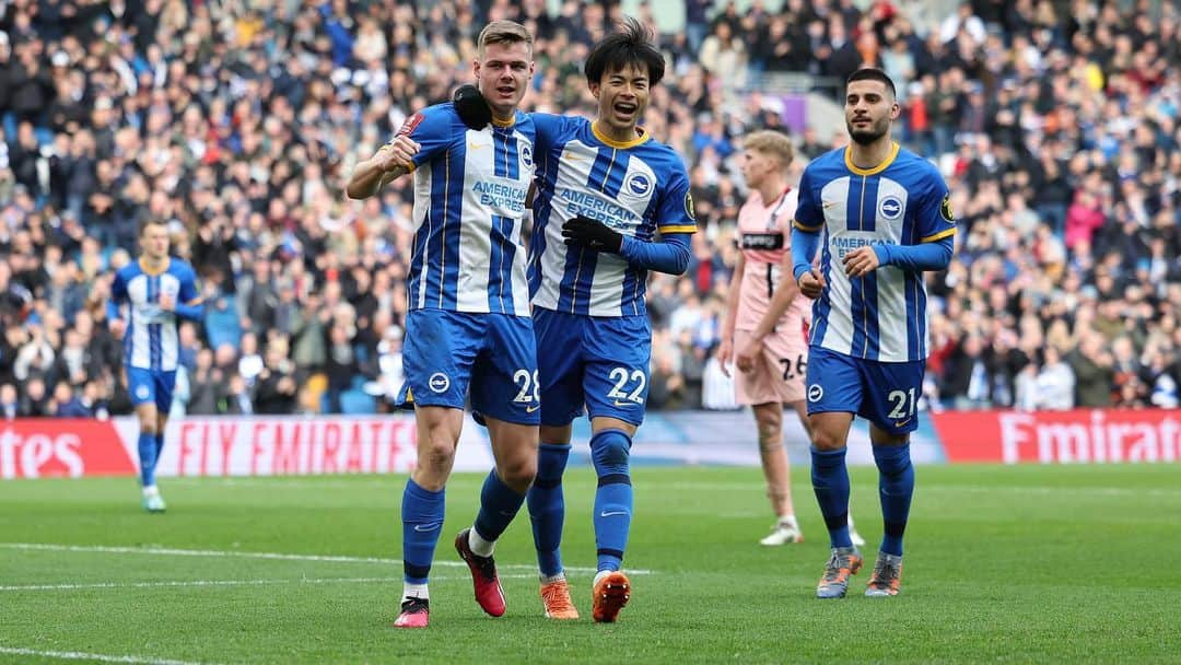 三笘薫のインスタグラム：「Great win💪Wembley👊」