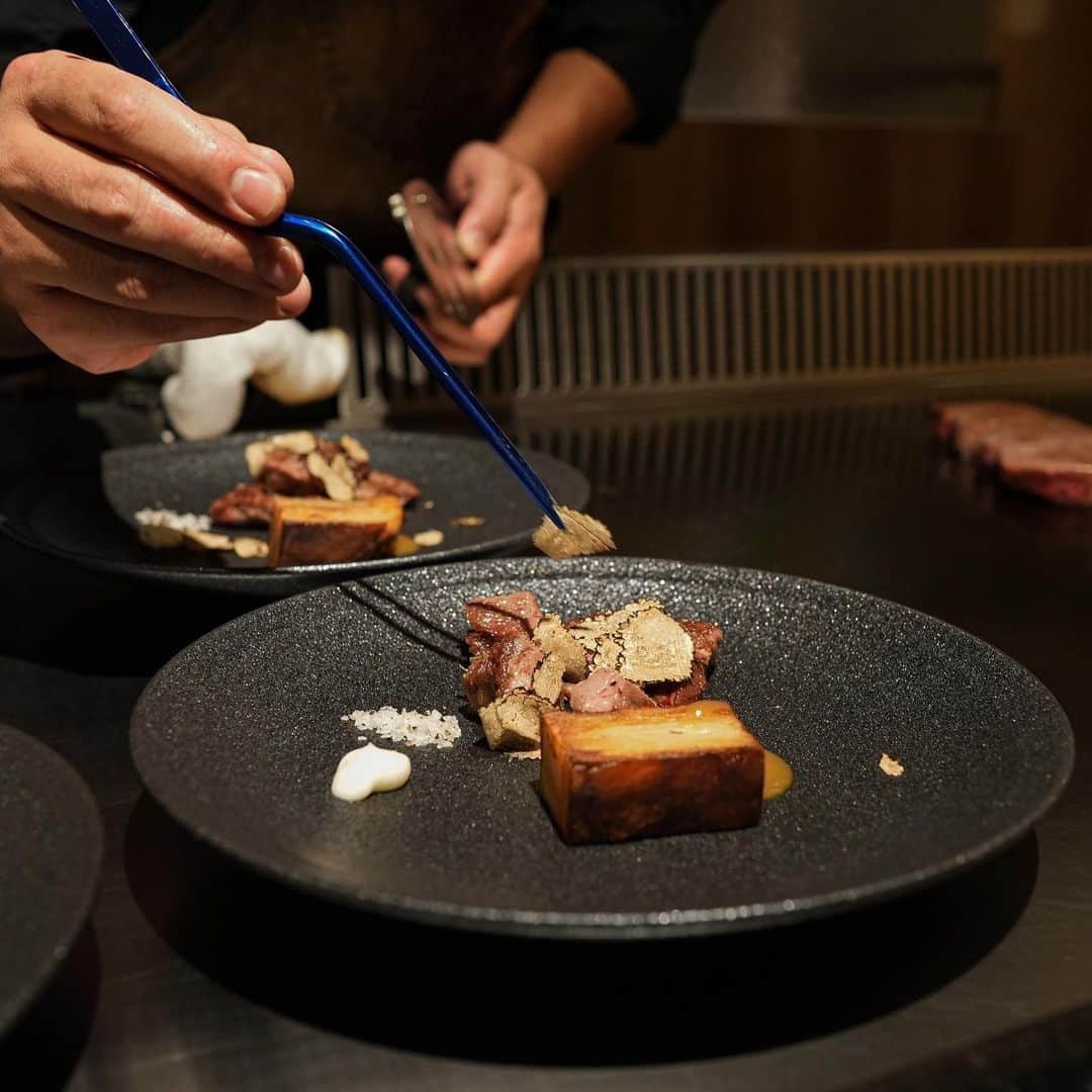黃家怡（Bonnie C. Huang）さんのインスタグラム写真 - (黃家怡（Bonnie C. Huang）Instagram)「上個世紀吃的鐵板燒 現在發🤣  #willsteppanyaki #taipeifood #BoninTPE」4月1日 11時30分 - bonnie.huang
